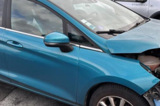 Attache ceinture avant gauche FORD FIESTA 7