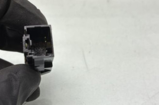 Bouton de warning FORD FIESTA 7