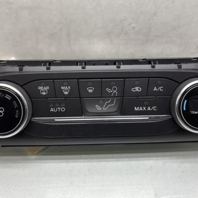 Commande chauffage FORD FIESTA 7 Photo n°1