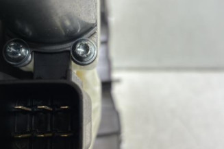 Leve vitre electrique avant droit FORD FIESTA 7