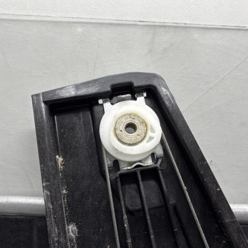 Leve vitre electrique avant droit FORD FIESTA 7 Photo n°10