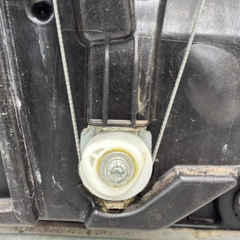 Leve vitre electrique avant droit FORD FIESTA 7 Photo n°12