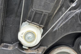 Leve vitre electrique avant gauche FORD FIESTA 7