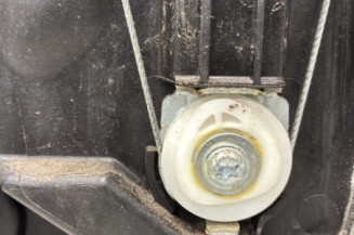 Leve vitre electrique avant gauche FORD FIESTA 7