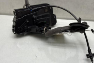 Serrure avant droit FORD FIESTA 7