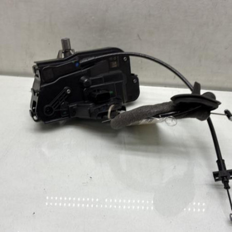 Serrure avant droit FORD FIESTA 7