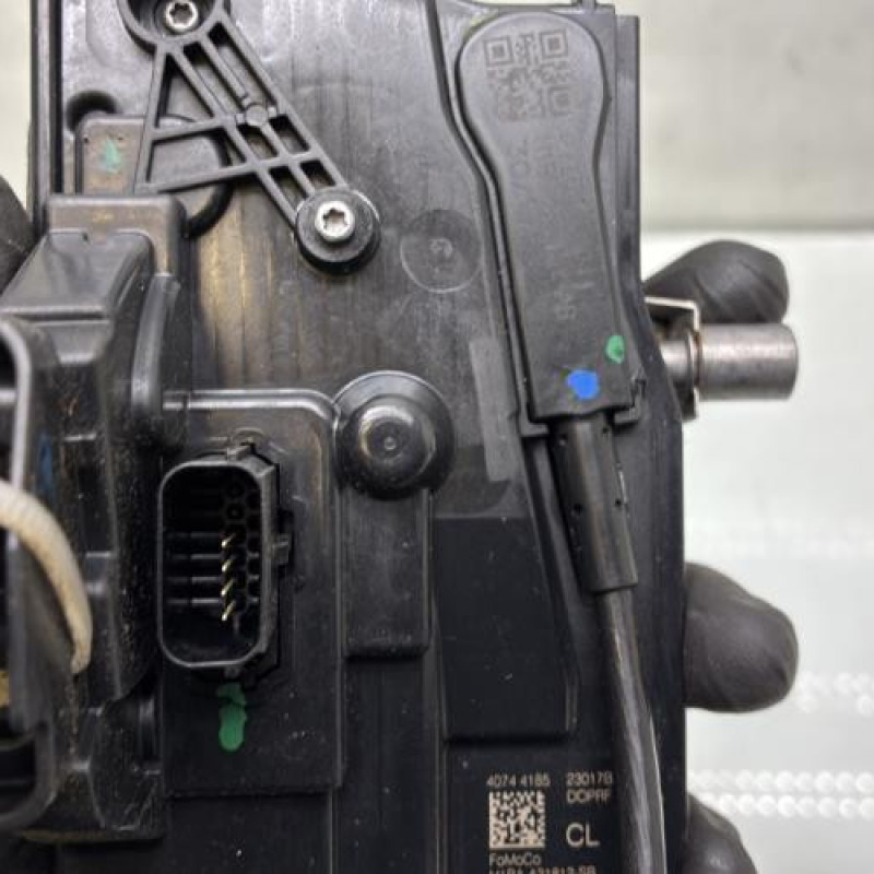 Serrure avant droit FORD FIESTA 7 Photo n°4