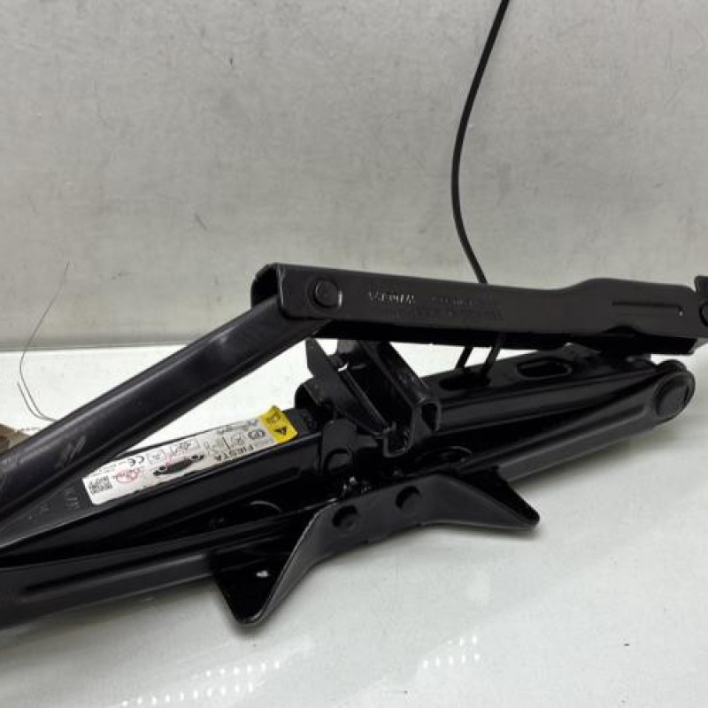 Cric FORD FIESTA 7 Photo n°1