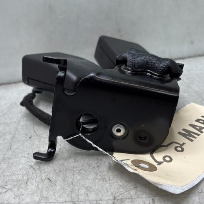 Attache ceinture arriere gauche RENAULT MEGANE 4 Photo n°3