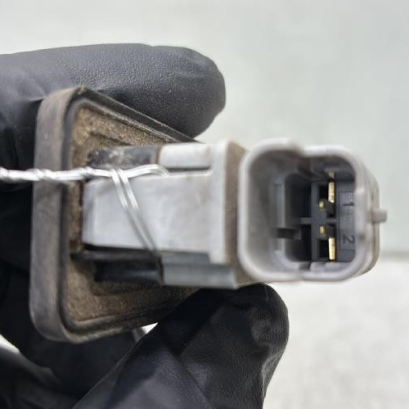 Bouton de coffre RENAULT MEGANE 4 Photo n°3