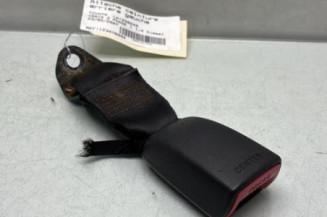 Attache ceinture arriere gauche TOYOTA YARIS 2 Photo n°1