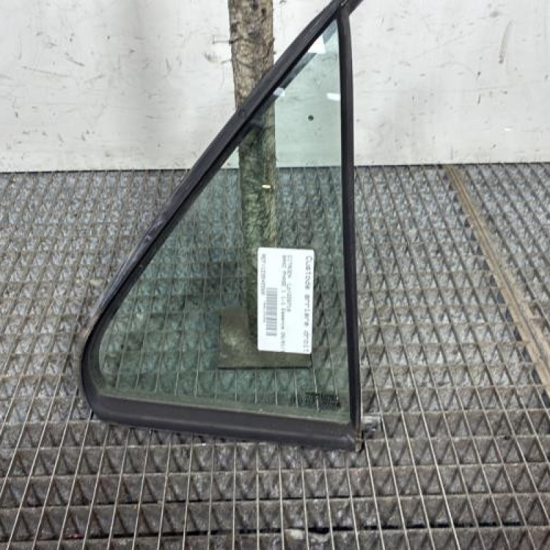 Custode arriere droit (porte) CITROEN SAXO Photo n°1