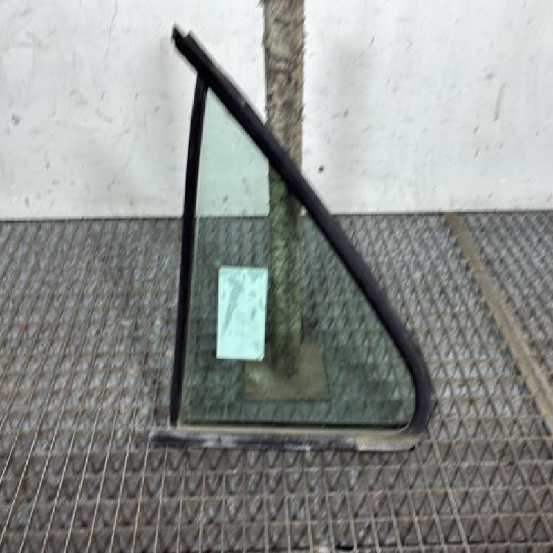 Custode arriere droit (porte) CITROEN SAXO Photo n°4