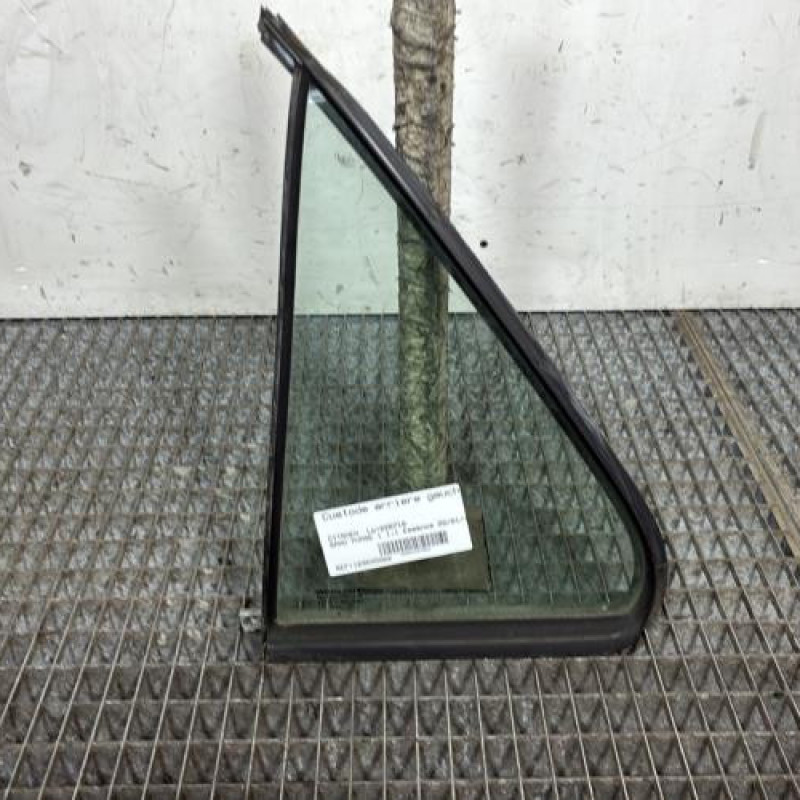 Custode arriere gauche (porte) CITROEN SAXO Photo n°1