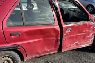 Poignee porte arriere droit CITROEN SAXO