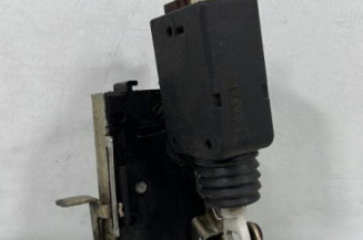 Serrure avant gauche CITROEN SAXO