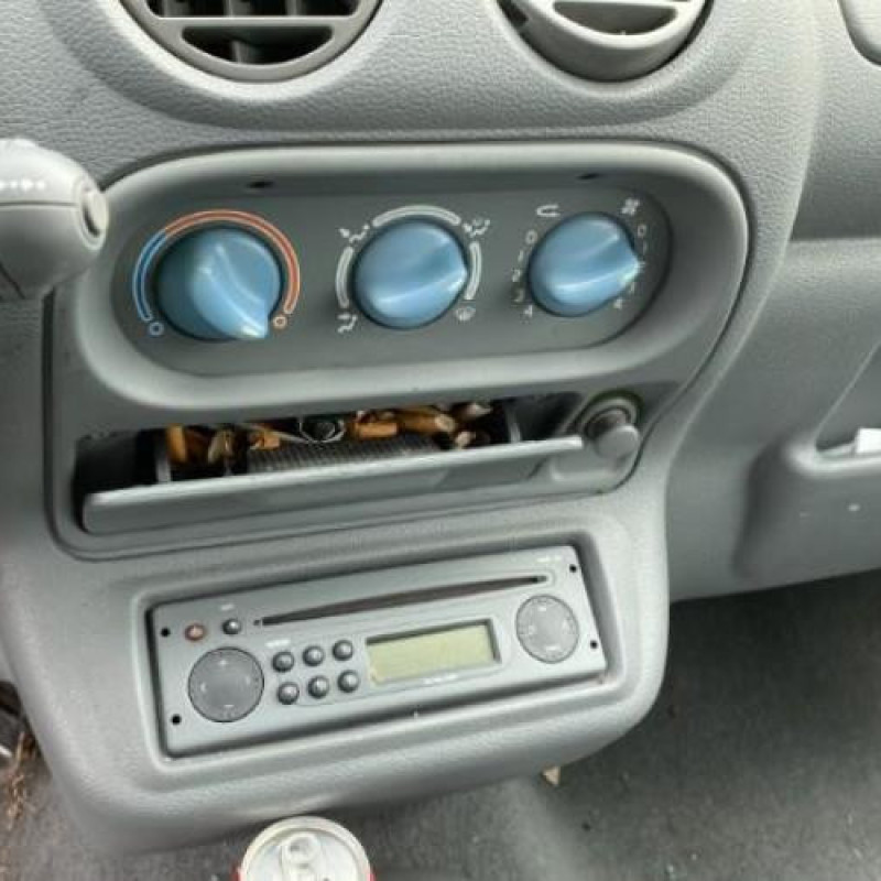 Poignee interieur avant gauche RENAULT TWINGO 1 Photo n°11