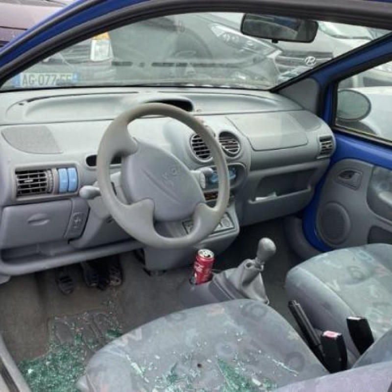Poignee interieur avant gauche RENAULT TWINGO 1 Photo n°15