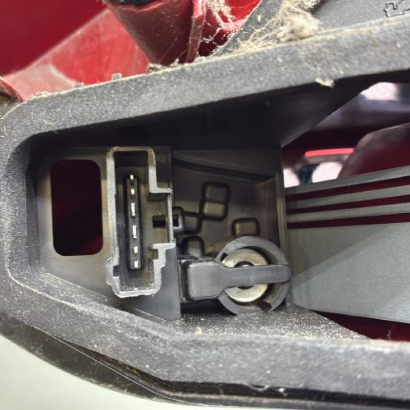 Feu arriere principal gauche (feux) PEUGEOT 207 Photo n°3