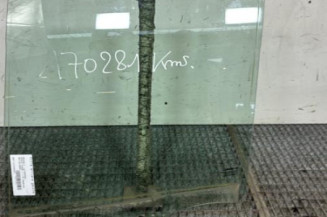 Vitre arriere gauche RENAULT MODUS Photo n°1