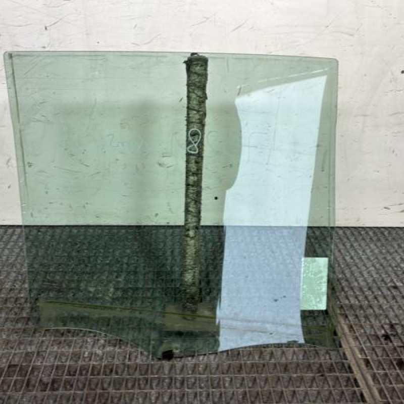 Vitre arriere gauche RENAULT MODUS Photo n°4