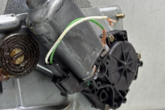 Leve vitre electrique avant droit RENAULT TWINGO 1