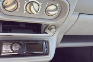 Leve vitre electrique avant droit RENAULT TWINGO 1