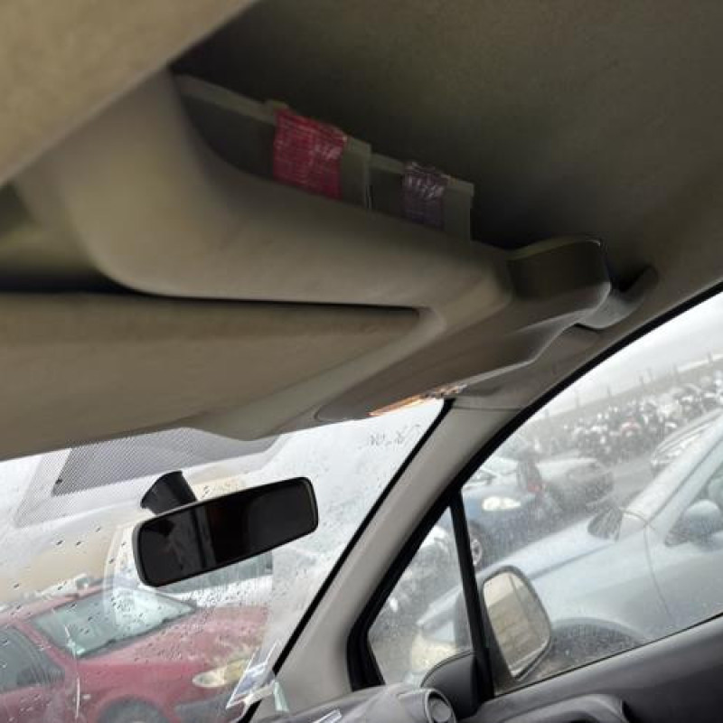 Poignee porte laterale droit CITROEN BERLINGO 2 Photo n°19