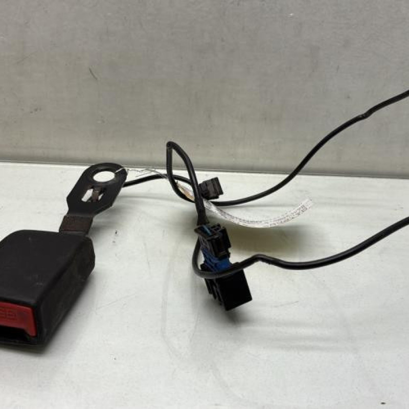 Attache ceinture avant gauche CITROEN BERLINGO 2 Photo n°5