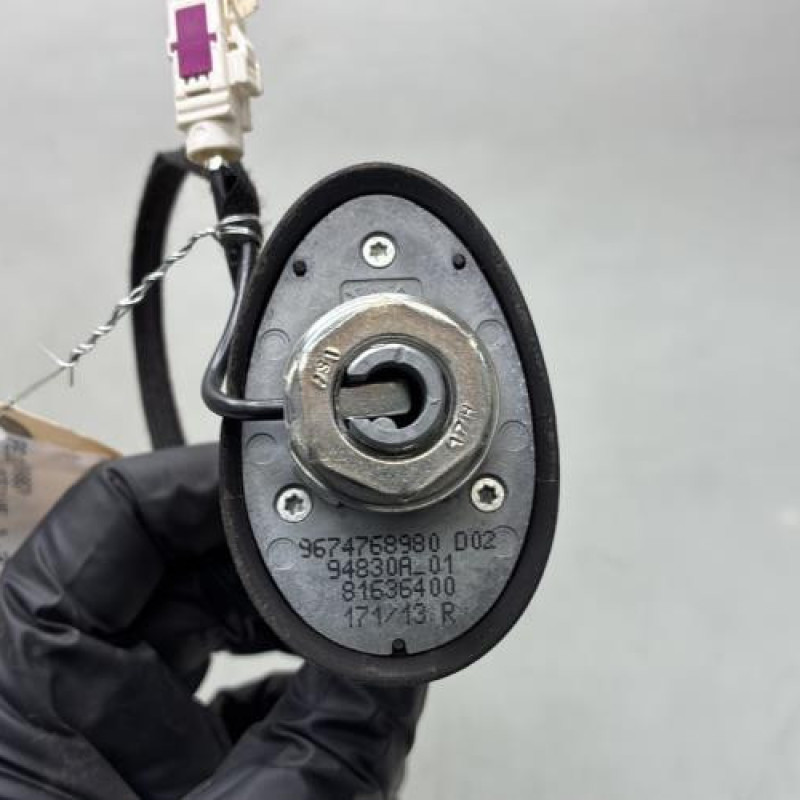 Antenne PEUGEOT 208 1 Photo n°3