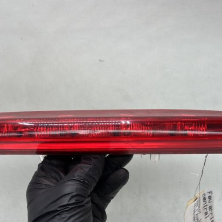 Feu arriere stop central PEUGEOT 208 1 Photo n°1