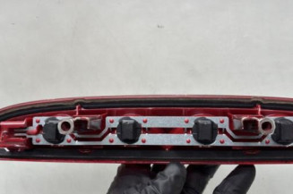 Feu arriere stop central PEUGEOT 208 1