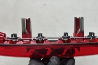 Feu arriere stop central PEUGEOT 208 1