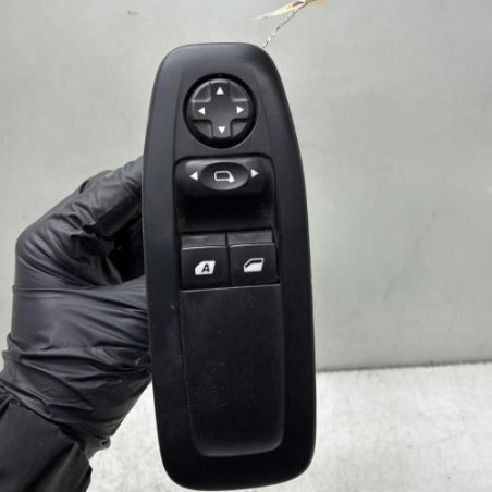 Interrupteur de leve vitre avant gauche PEUGEOT 208 1 Photo n°1
