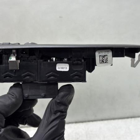 Interrupteur de leve vitre avant gauche PEUGEOT 208 1