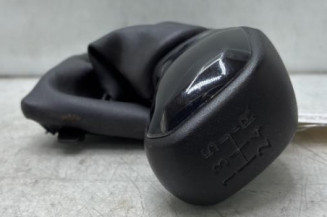 Pommeau de vitesses PEUGEOT 208 1 Photo n°1