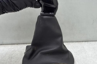 Pommeau de vitesses PEUGEOT 208 1