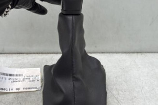 Pommeau de vitesses PEUGEOT 208 1