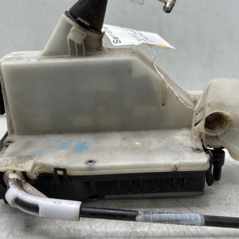 Serrure avant gauche PEUGEOT 208 1 Photo n°2