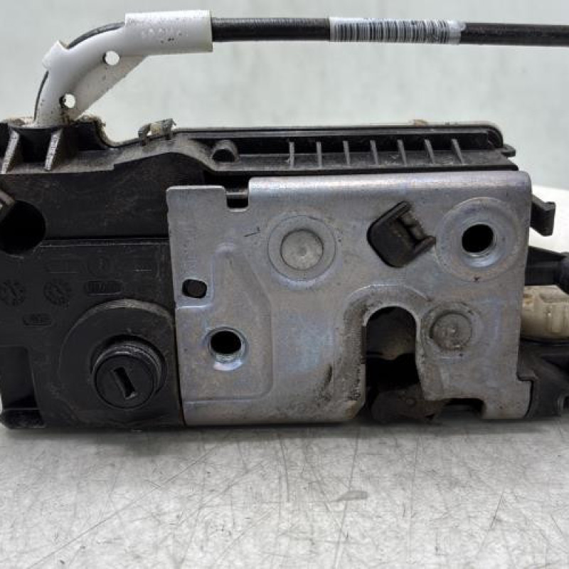 Serrure avant gauche PEUGEOT 208 1 Photo n°3