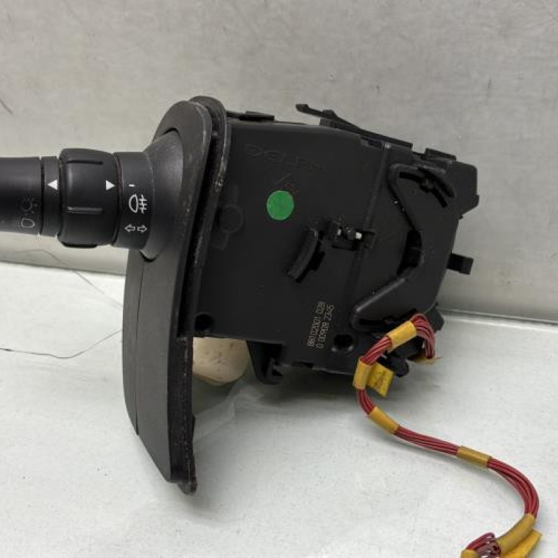 Commodo phare RENAULT CLIO 3 Photo n°1