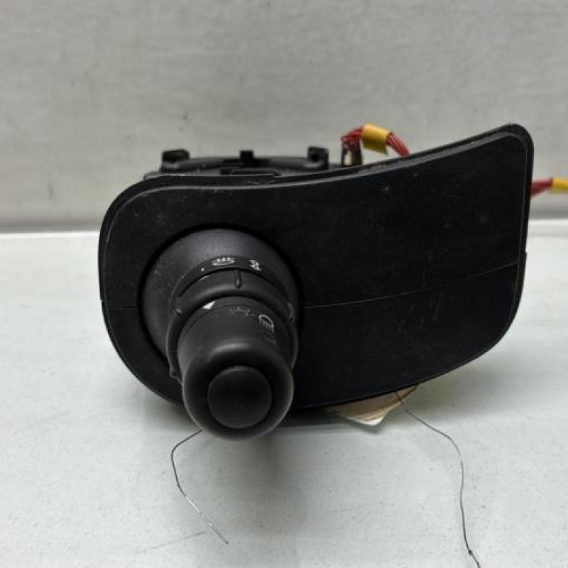 Commodo phare RENAULT CLIO 3 Photo n°3