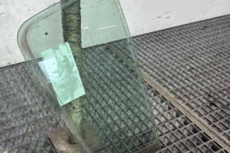 Custode arriere droit (porte) RENAULT CLIO 3