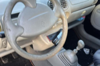 Serrure avant droit RENAULT TWINGO 1