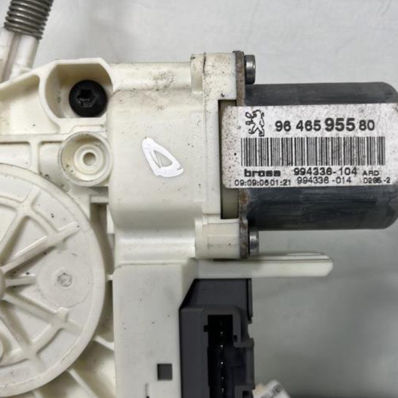 Leve vitre electrique arriere droit PEUGEOT 407 Photo n°2