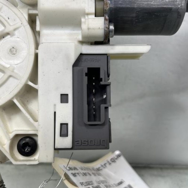 Leve vitre electrique arriere droit PEUGEOT 407 Photo n°3