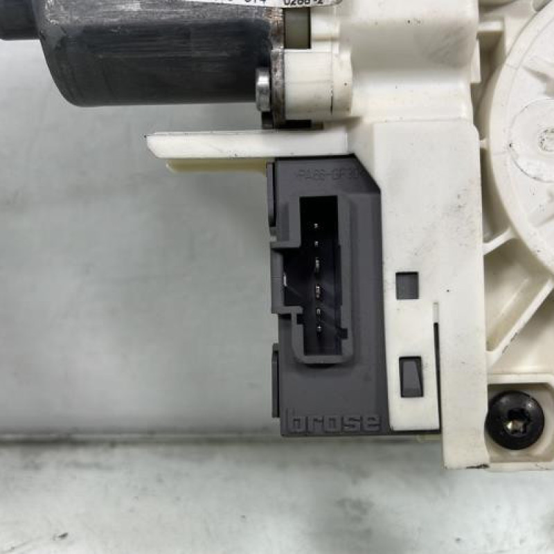 Leve vitre electrique arriere gauche PEUGEOT 407 Photo n°3