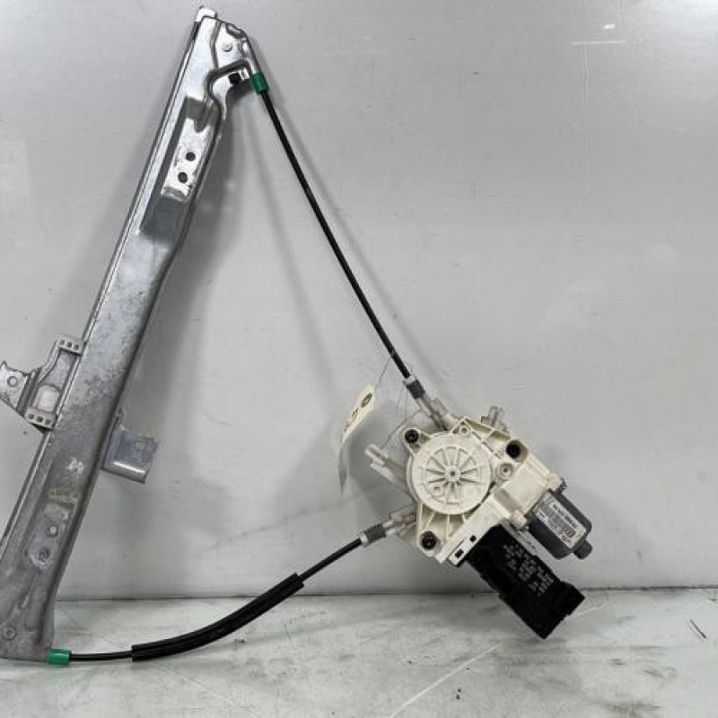 Leve vitre electrique avant gauche PEUGEOT 407 Photo n°1