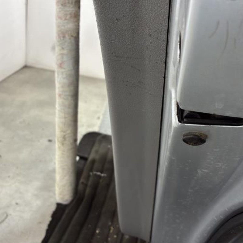 Porte arriere droit VOLKSWAGEN TOURAN 1 Photo n°3