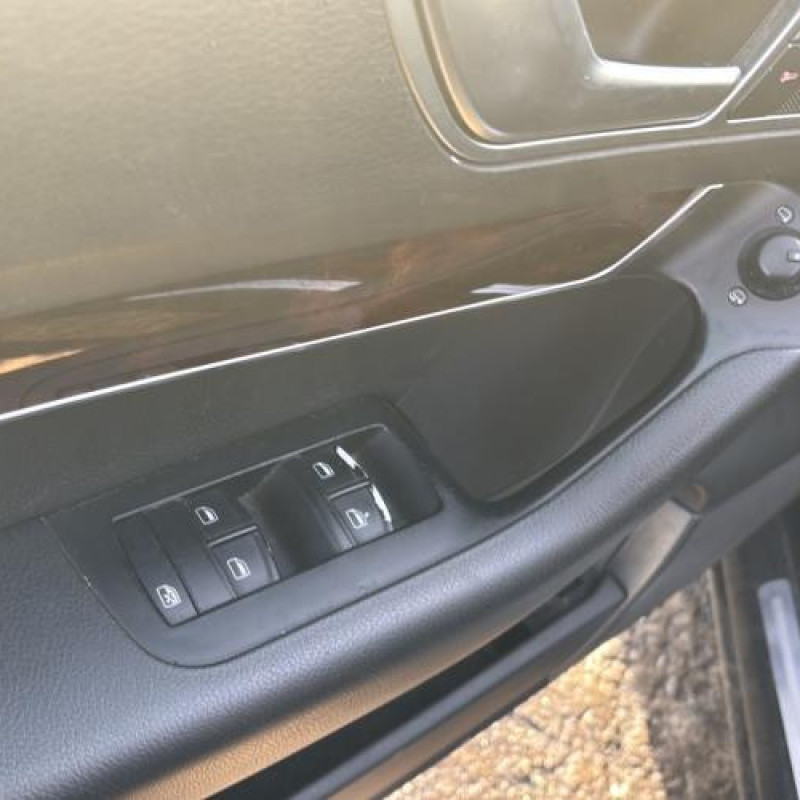 Serrure arriere droit AUDI A6 3 Photo n°14